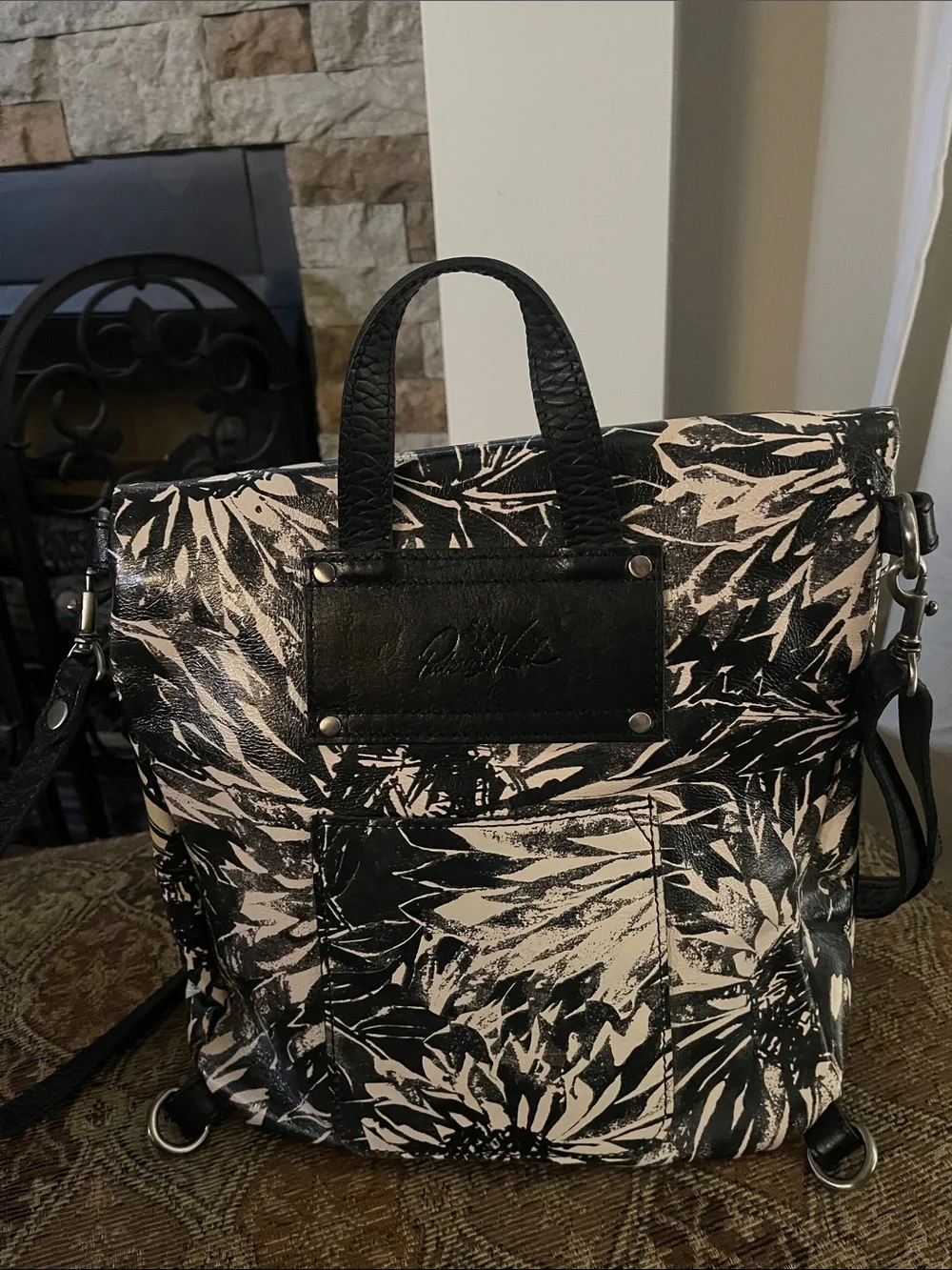Patricia Nash Black & Cream Floral Print Crossbody Tote Bag - NEW